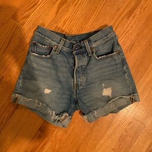 LEVI 501 High Rise Medium Blue Shorts